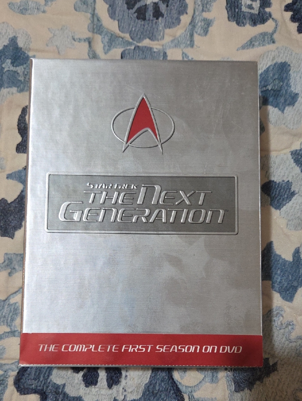 Star Trek: The Next Generation Season 1 Disc Index Cover - Silver & Red